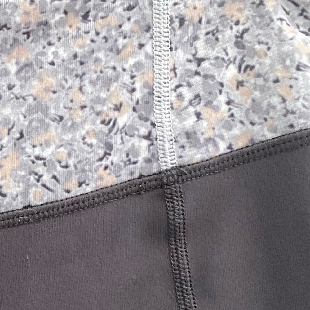 Lululemon Gather & Crow cropped leggings - Picture 5 of 11